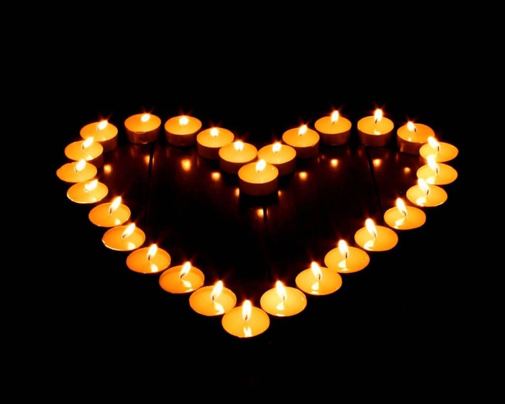 heart-candle-image1